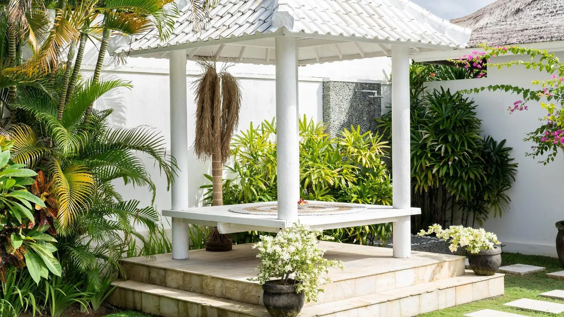 Villa Moana Poe Uluwatu Indonesia